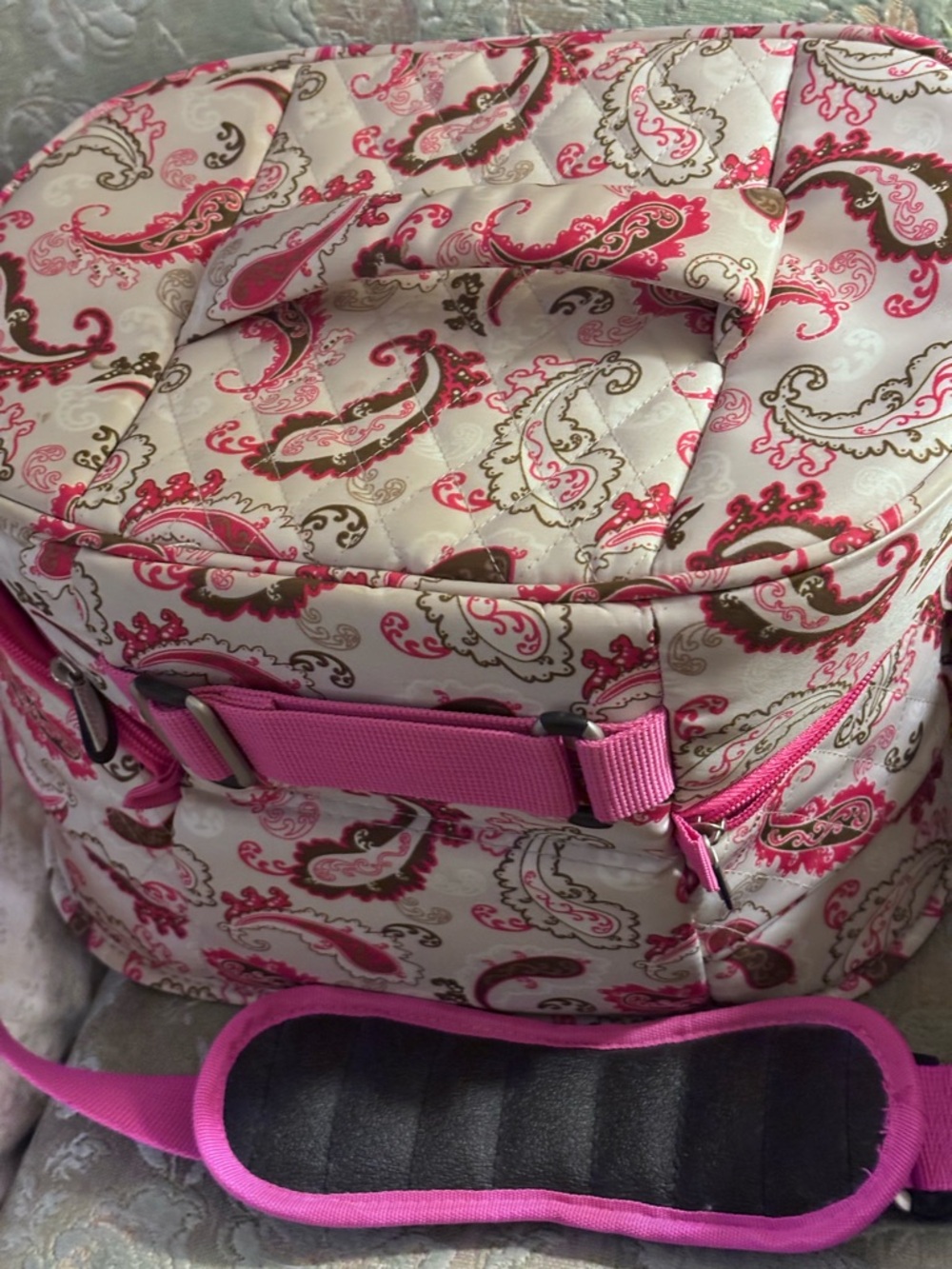 Travelon Pink and Brown Paisley Travel Toiletries Bag with Padded Shoulder Strap - Picture 4 of 11